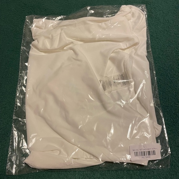 KITTENISH WHITE SIGNATURE SLEEVELESS BODYSUIT - Picture 11 of 12